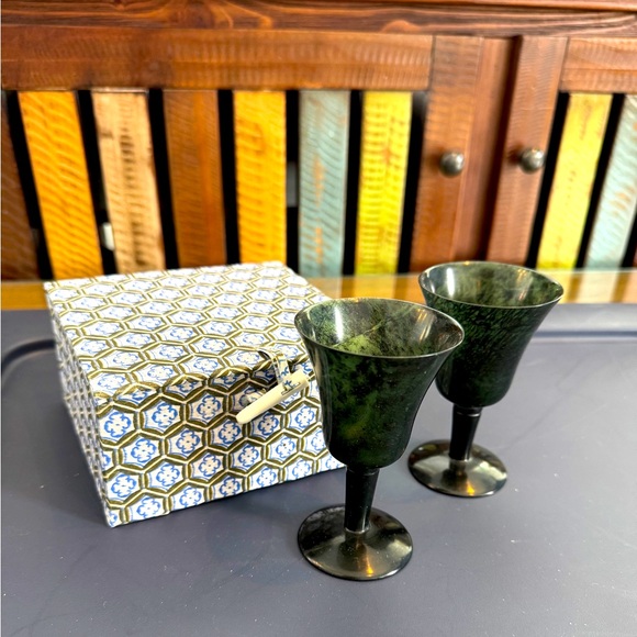 Hong Kong | Art | Vintage Nib Pair Of Green Spinach Jade Translucent ...